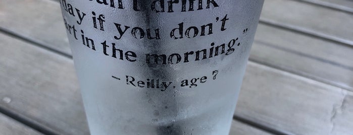 Rock & Reilly's Irish Pub is one of Posti che sono piaciuti a Dan.