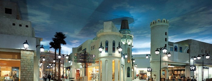 Ibn Battuta Mall is one of UAE Malls.