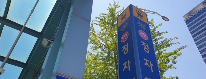 Jeongja Stn. is one of Korea.