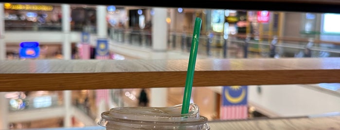 Starbucks is one of マレーシア.