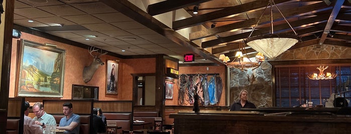LongHorn Steakhouse is one of Locais curtidos por Steph.