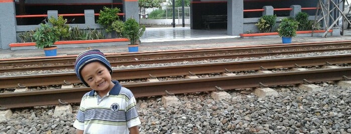 Stasiun Palur is one of Train Station Java.