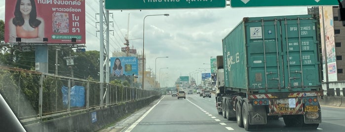 Chalerm Maha Nakhon Expressway is one of Toll Way -BKK.