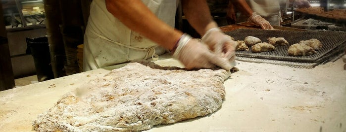 Beiler's Doughnuts is one of Posti salvati di Tannis.