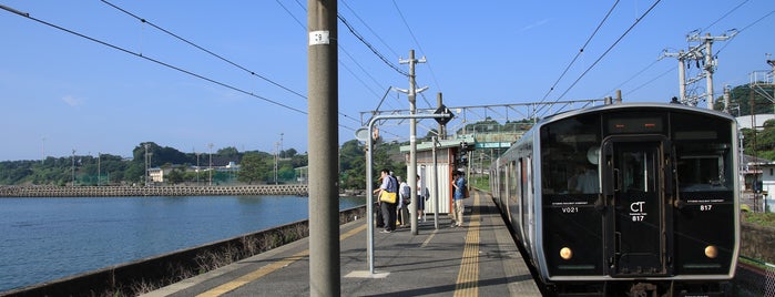 小長井駅 is one of 都道府県境駅(JR).
