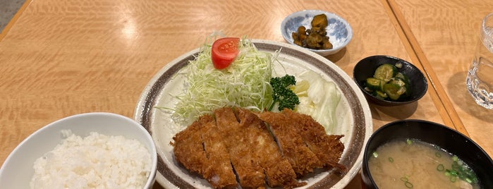 とんかつ にいむら is one of 新宿ランチ.