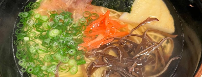 Ippei is one of うどん.