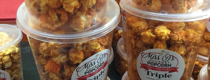 Miss D's New Orleans Style Candy & Popcorn is one of Chester'in Beğendiği Mekanlar.