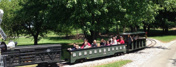 Toy Train Museum & Joy Line Railroad is one of Lieux qui ont plu à Lizzie.