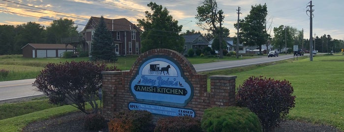 Mary Yoder's Amish Kitchen, Bakery, and Gift Shop is one of Middlefield Businesses.