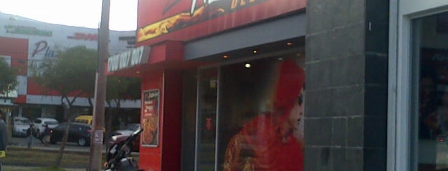 Pizza Hut is one of Orte, die Juan gefallen.