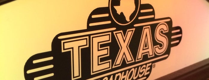 Texas Roadhouse is one of Tempat yang Disukai Jim.