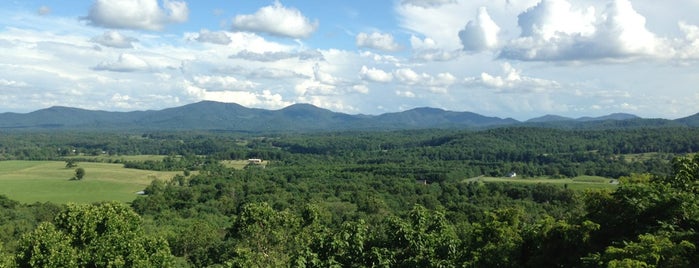 VDOT Worker's Memorial & Scenic Overlook is one of สถานที่ที่บันทึกไว้ของ Kimmie.