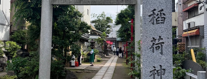 皆中稲荷神社 is one of 新宿区.