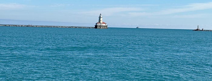 Chicago Harbor Southeast Guidewall Lighthouse is one of Chicago Trip.