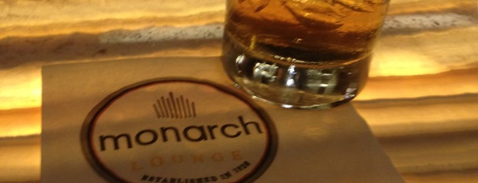 The Monarch Lounge is one of Orte, die John gefallen.