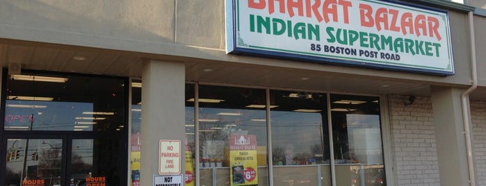 Bharat Bazar Indian Supermarket is one of Orte, die Lindsaye gefallen.