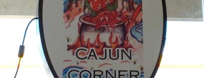 Me Me's Cajun Corner is one of Pinedale.