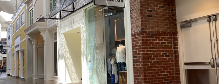 francesca's is one of Streets at Southpoint.