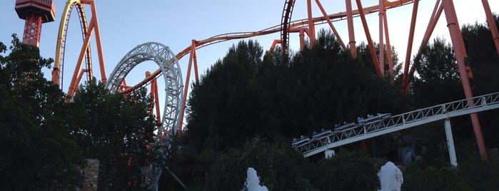 Six Flags Magic Mountain is one of Los Angeles Trip.