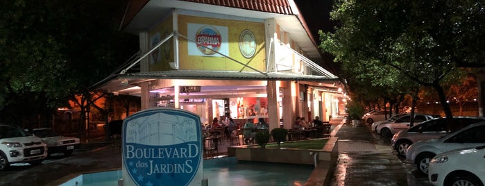 Boulevard dos Jardins is one of restaurantes.