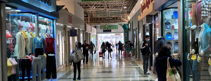 Mall Paseo Arauco Estación is one of SCL.