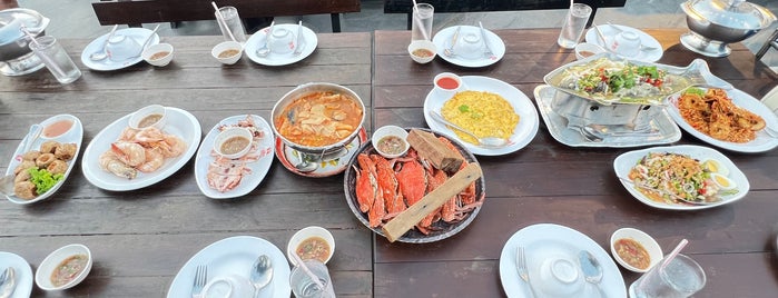 Pupen Seafood is one of JOY 님이 좋아한 장소.