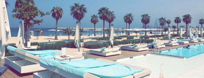 Nikki Beach Club is one of Ferasさんのお気に入りスポット.