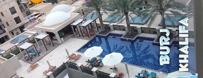 Manzil Downtown Dubai is one of Lieux qui ont plu à Feras.