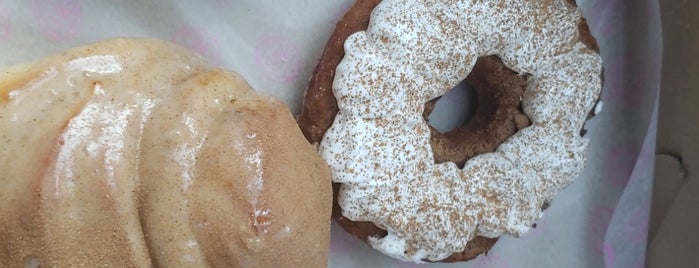 Donut Therapy is one of Cafés.