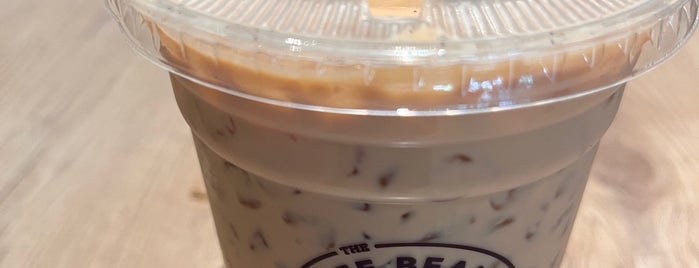 The Coffee Bean & Tea Leaf is one of ꌅꁲꉣꂑꌚꁴꁲ꒒'s Saved Places.