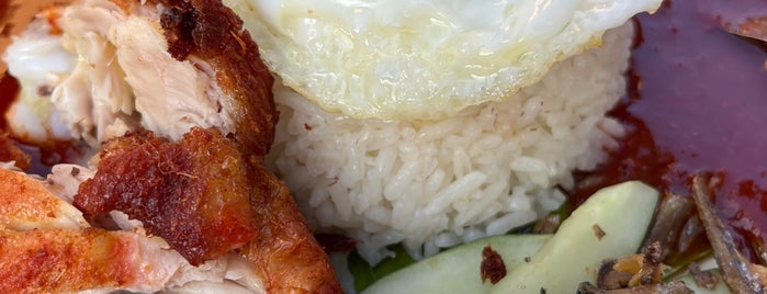 Nasi lemak & charkueyteow is one of Makan @ KL #18.