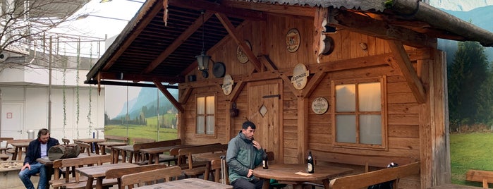 Paulaner Biergarten is one of Munique - cerveja.