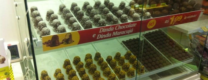 Chocolates Brasil Cacau is one of Lieux sauvegardés par Priscila.