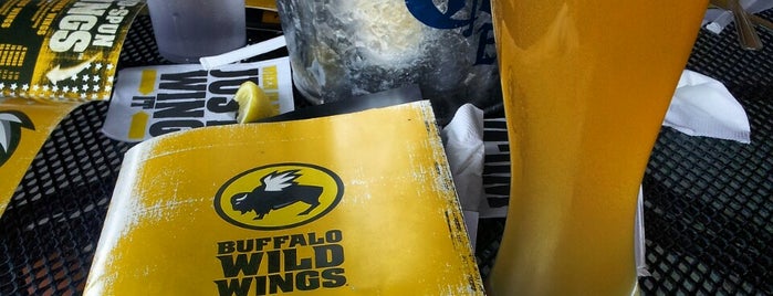 Buffalo Wild Wings is one of สถานที่ที่บันทึกไว้ของ Anthony.