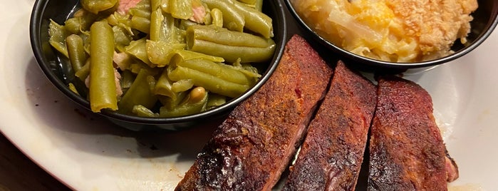 Rick's Smokehouse & Grill is one of Let's do Lunch.