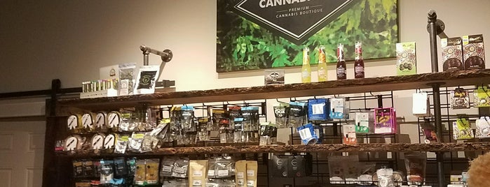 Queen Anne Cannabis Co. is one of Lieux qui ont plu à Jack.