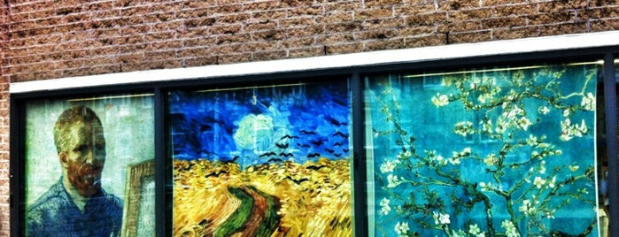 Музей Ван Гога is one of Amsterdam 2012.