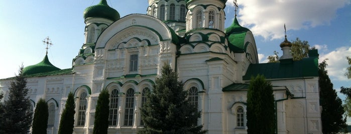 Раифский Богородицкий мужской монастырь is one of 100 чудес России.