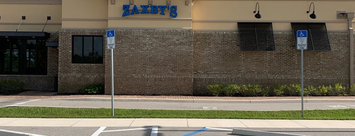 Zaxby's Chicken Fingers & Buffalo Wings is one of Locais curtidos por Brad.