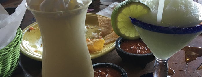 Azul Tequila is one of สถานที่ที่ Micah ถูกใจ.