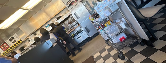 Waffle House is one of Good Breakfast & Brunch.