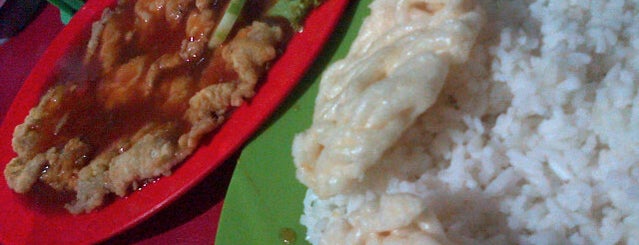 Asmad Bistik Ayam is one of kunjungan khusus makanan berat dan ringan..