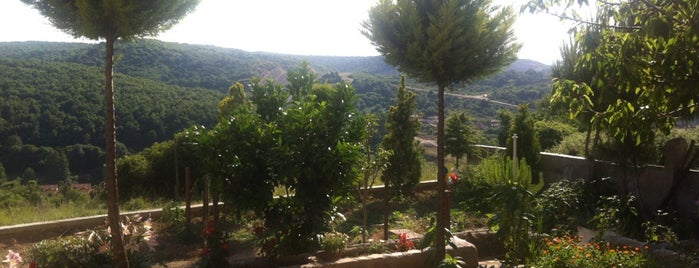 Doğa Gözleme & Manti Evi is one of Gespeicherte Orte von Emre.