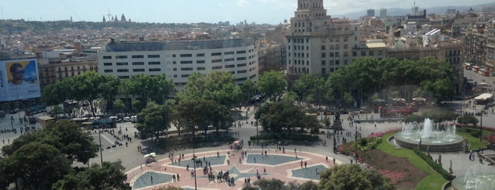 Plaza de Cataluña is one of BAR\CE\LO\NA.
