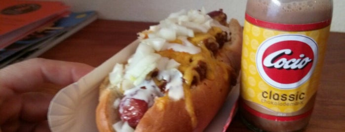 Big Willy's is one of Hot Dogs 4.