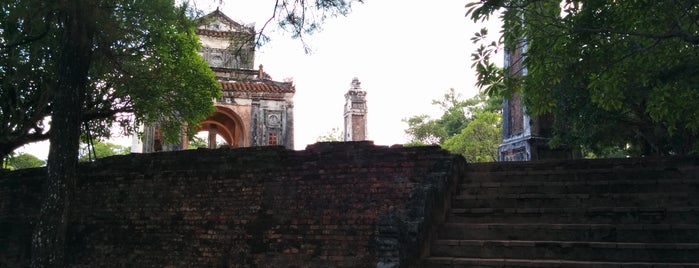 Lăng Tự Đức is one of Tempat yang Disukai Joscha.