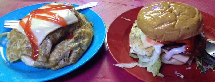 Sham Giant Burger is one of Makan @ Melaka/N9/Johor,MY #13.