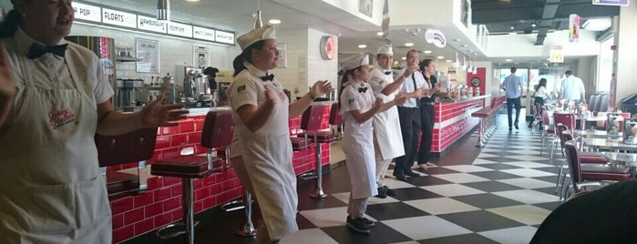 Johnny Rockets is one of Centervale Shopping.