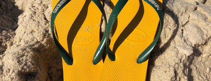 Havaianas is one of Locais curtidos por Liliana.